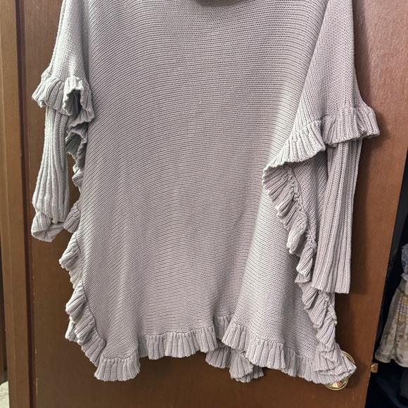 Gray Ruffled Sweater Top - Picture 3 of 5